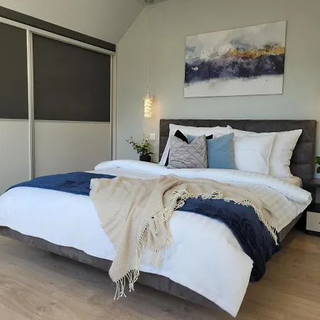 Penthouse Z Widokiem Na Sniezke I Prywatnym Parkingiem - By Spaceapart Apartman Jelenia Góra