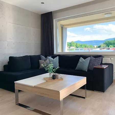 Penthouse Z Widokiem Na Sniezke I Prywatnym Parkingiem - By Spaceapart * Jelenia Góra