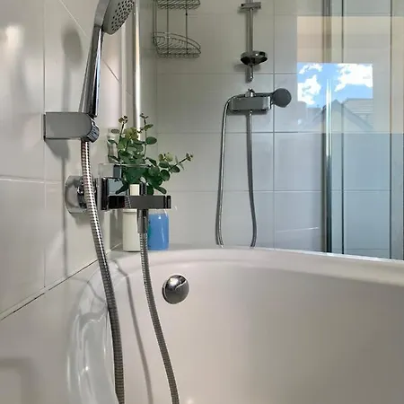 Penthouse Z Widokiem Na Sniezke I Prywatnym Parkingiem - By Spaceapart * Jelenia Góra