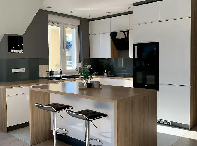 Penthouse Z Widokiem Na Sniezke I Prywatnym Parkingiem - By Spaceapart Lejlighed