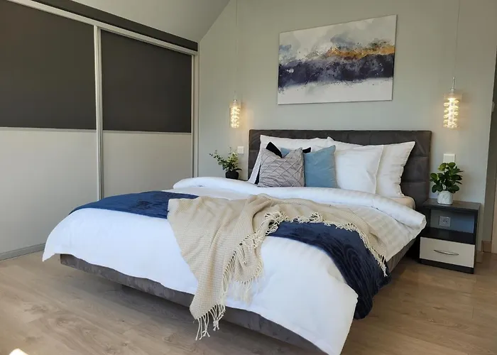 Penthouse Z Widokiem Na Sniezke I Prywatnym Parkingiem - By Spaceapart Lejlighed Jelenia Góra