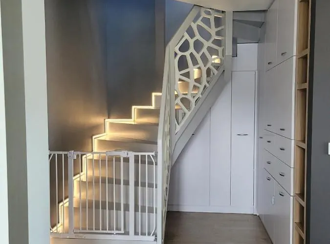 Penthouse Z Widokiem Na Sniezke I Prywatnym Parkingiem - By Spaceapart *