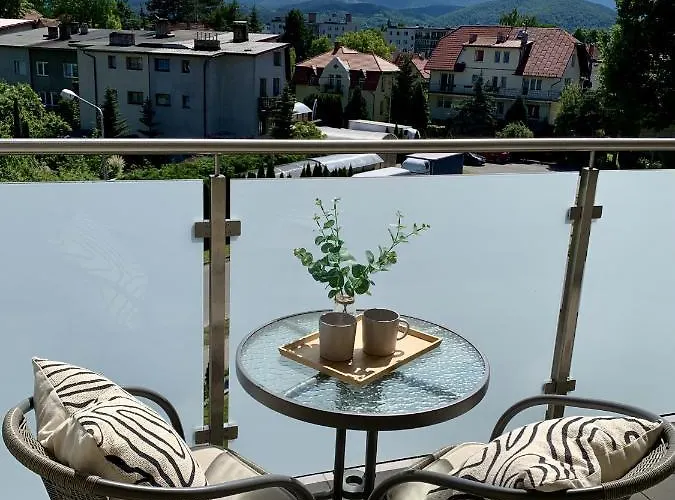 Lejlighed Penthouse Z Widokiem Na Sniezke I Prywatnym Parkingiem - By Spaceapart