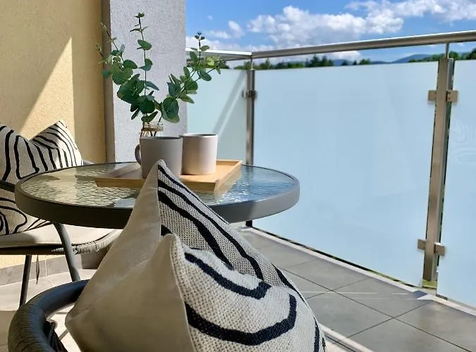 Penthouse Z Widokiem Na Sniezke I Prywatnym Parkingiem - By Spaceapart